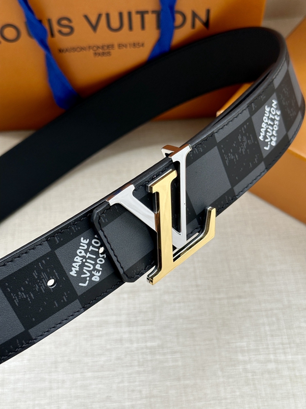 激安ルイヴィトンベルト背面デザイン